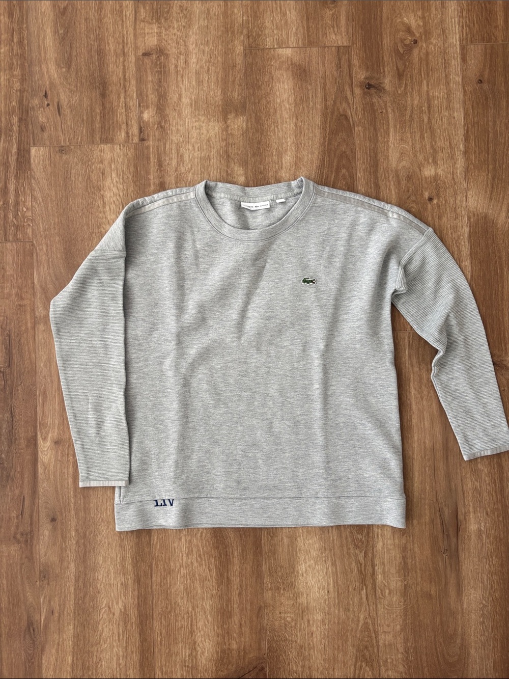 Lacoste Light Gray Crewneck Sweatshirt with Green Croc Logo size 38 fits small